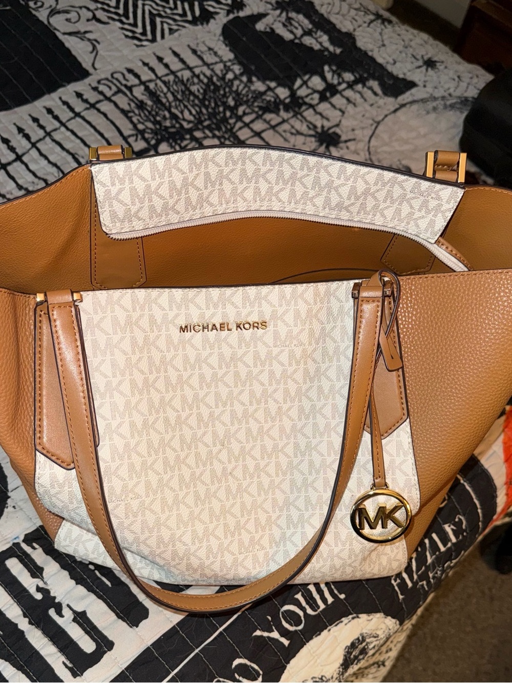 Michael Kors Medium sized tote